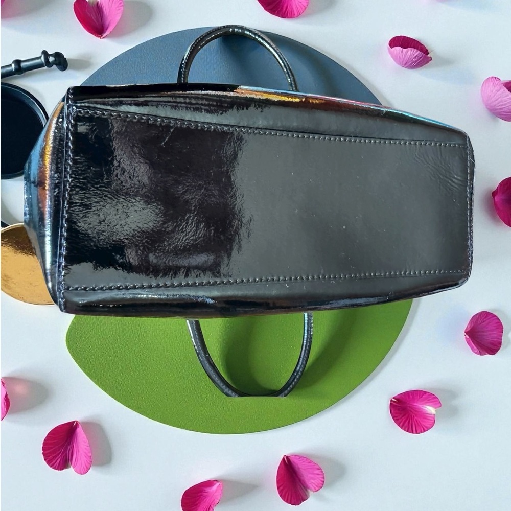 Kate Spade Wellesley Alessa Patent Leather Two Way Striped Satchel Bag. - Picture 8 of 12